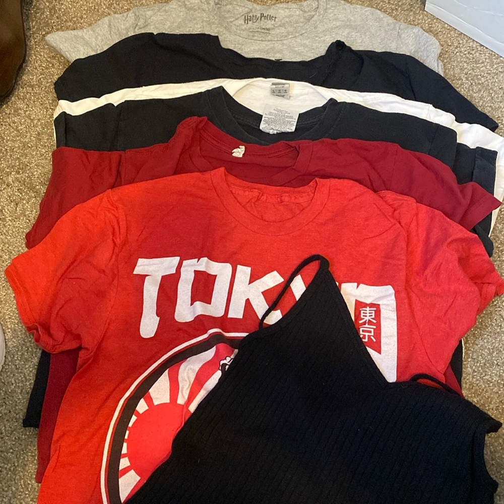 Crop top bundle. Size medium